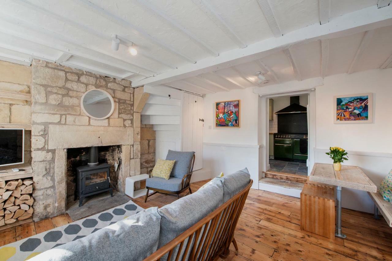 Charming Period Cottage Bath Exterior photo
